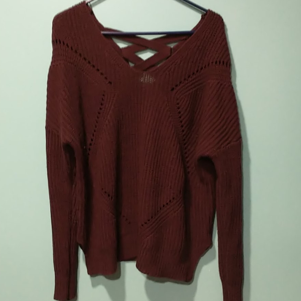 Maroon sweater